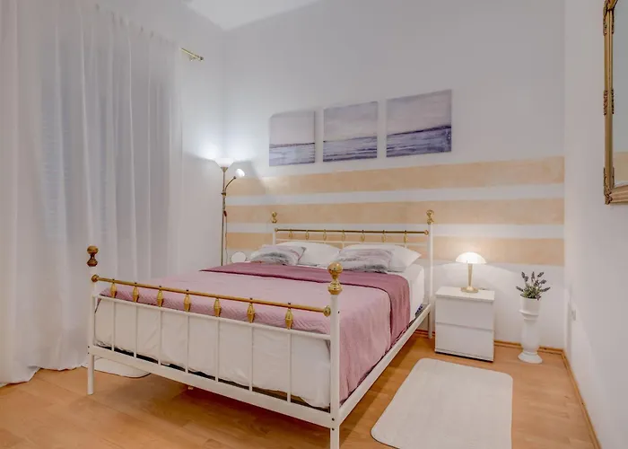 Und Riva Lucija Von Litto By Interhome Apartman *