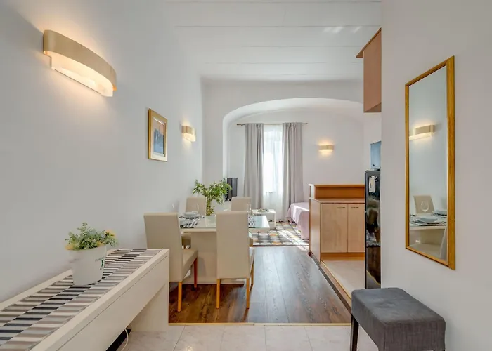 Und Riva Lucija Von Litto By Interhome * Split