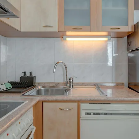 Und Riva Lucija Von Litto By Interhome * Split